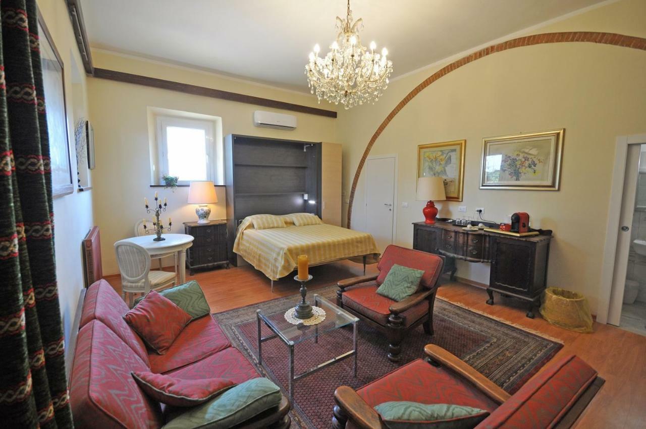 Hôtel La Stanza Del Podere Isabella à San Vincenzo Extérieur photo